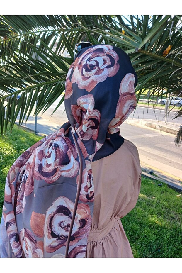 شال قطن بنمط الأزهار - 4