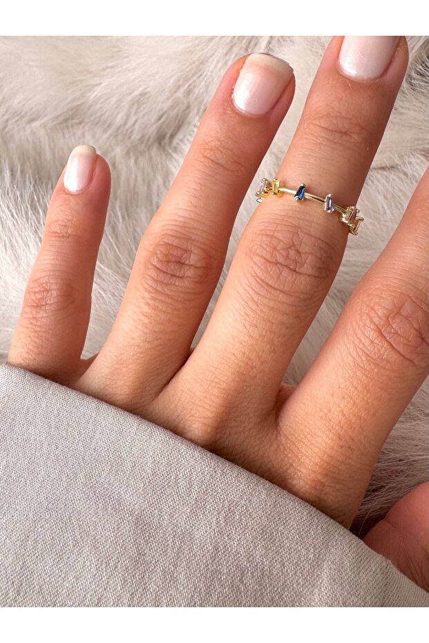 Stone Sparrow Finger Ring
