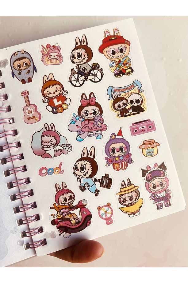Labubu Sticker Etiket Çıkartma 16 Sayfa (300 adet) Su Geçirmez+Opak 8 Sayfa Not Defteri - 4