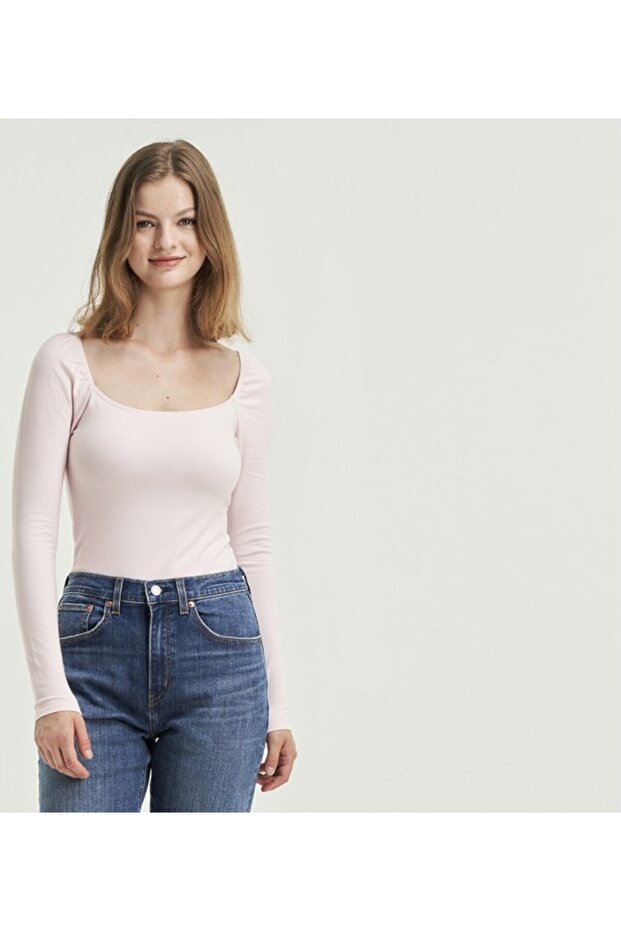 بدلة جسم فيولا حمراء من Levi's® للنساء