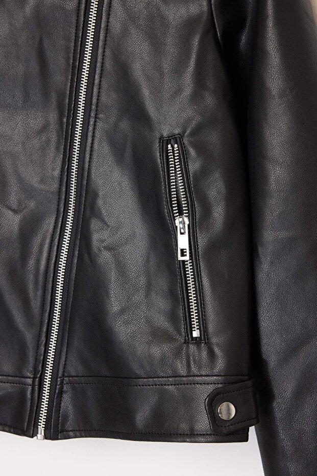 Siyah Fitted Kalıp Suni Deri Biker İnce Ceket Mont TWOAW26MO00083 - 6
