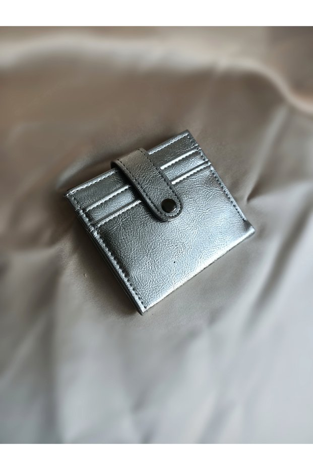 Women's Matalik Silver Snap Closure Glitter Card Holder (Sim Dumping)