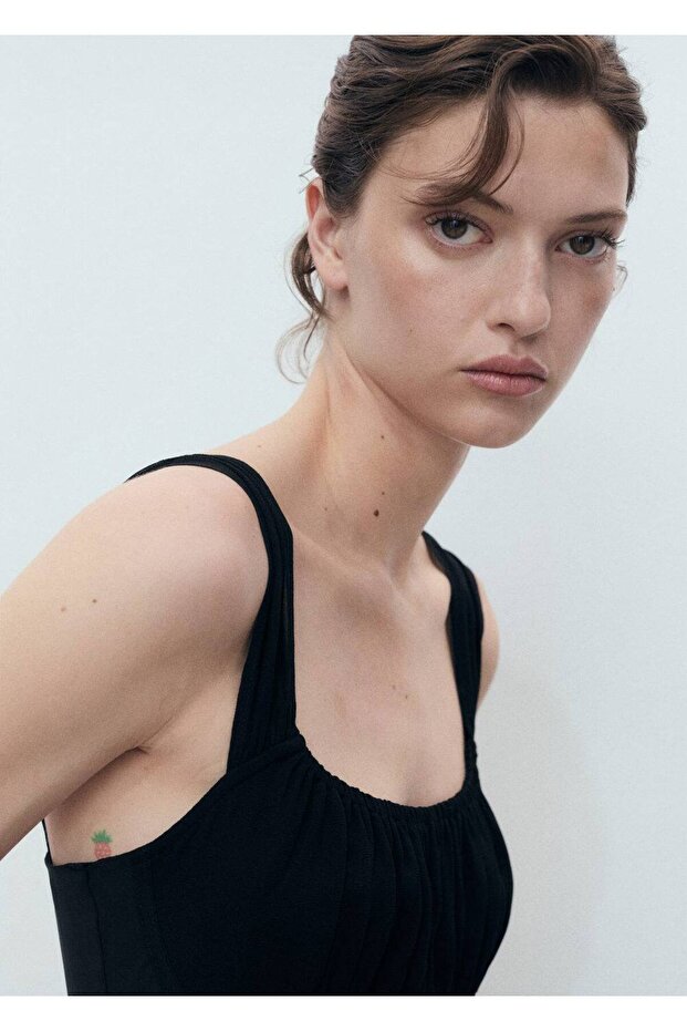 Büzgü yakalı elbise - 6