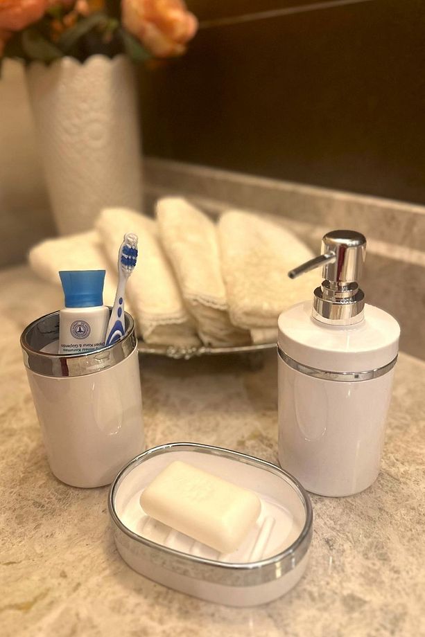 Banyo Seti 5'li, Yuvarlak, Akrilik-Çöp Kovası, WC Fırçalık, Sıvı Sabunluk, Diş Fırçalık, El Sabunluk - 5