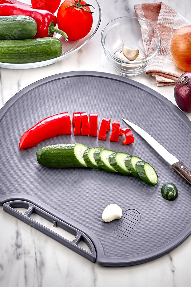 🍽️ Round Cut Board - 2