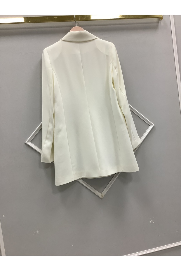 Taş Detaylı Ceket - 3