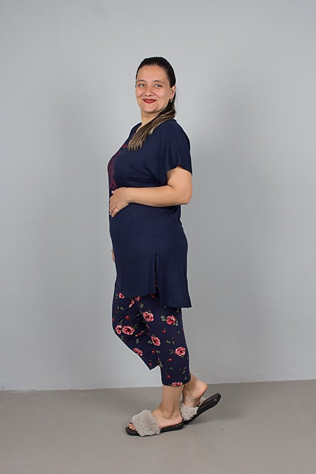 Plus Size Floral Print Capri Bottom Pajama Set – Comfortable and Stylish Design - 2