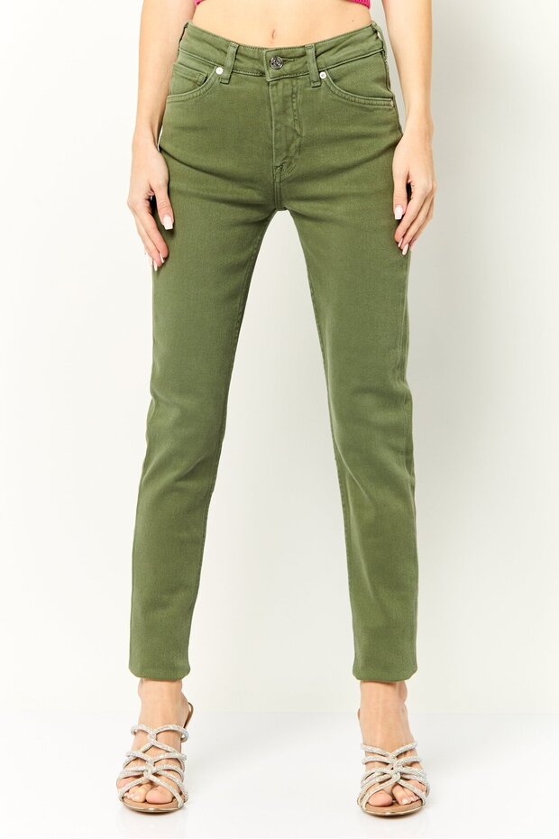 Women Skinny Fit Solid Stretchable Jeans, Green
