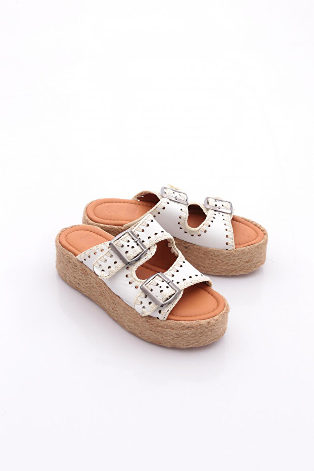 8090 Kadin Terlik - 2