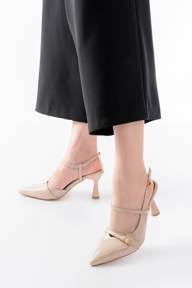 K-6722 Beige Patent Leather Buckle Detailed Pointed Toe Women's Shoes