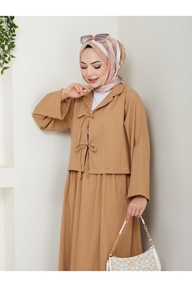 Women's Hijab Seersucker Fabric Crop Milk Coffee Front Tie Stylish Modern Skirted Double Kimono Set