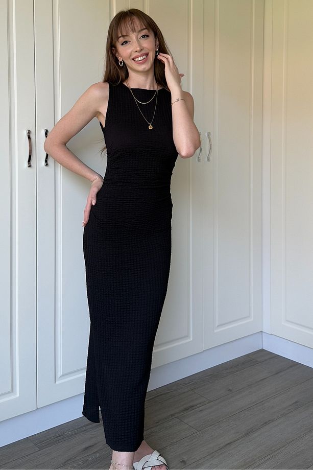Gofre Kumaş Siyah Midi Elbise - 8