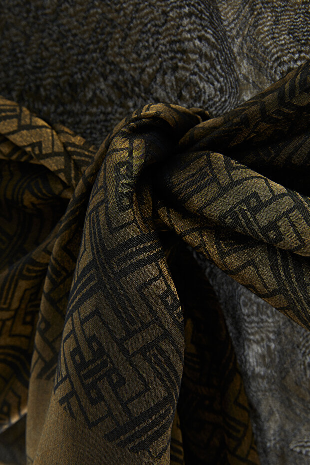 Labirent Desenli Şal - 2