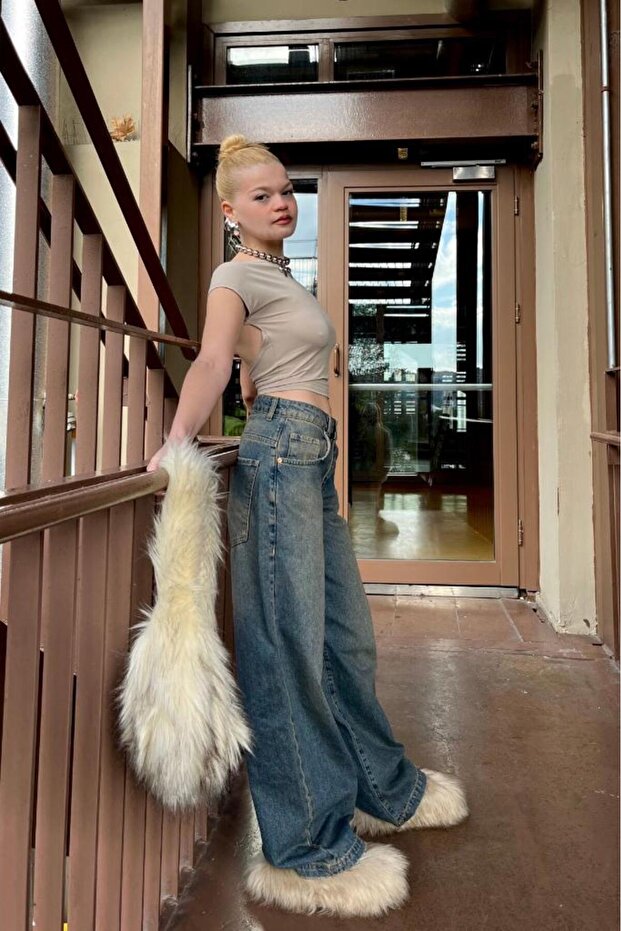 bases. Koyu Mavi Soluk Efektli Geniş Paça Baggy Jean