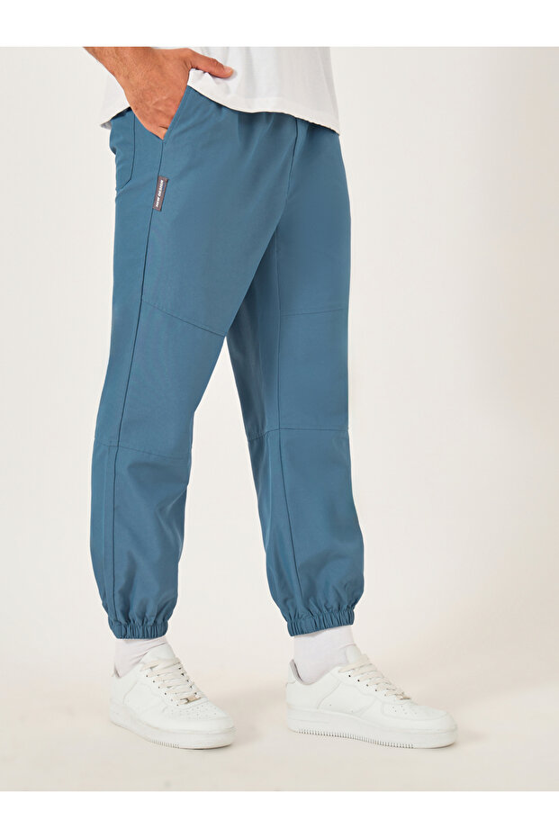 Solid Drawstring Waist Relaxed Fit Joggers