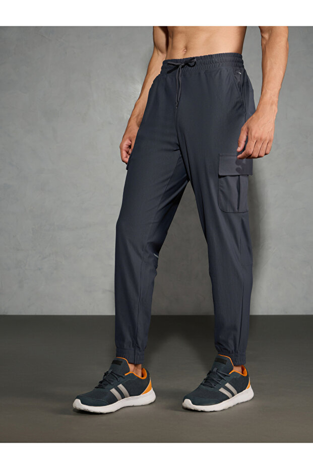 Solid Regular Fit Cargo Joggers with Drawstring - 3