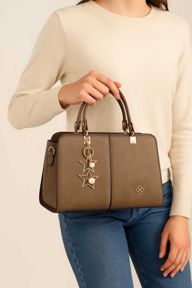Vienna Leather 5 Compartment Women's Shoulder and Arm Bag - Adjustable Strap