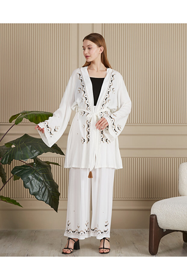 Women's Embroidered Belted Plus Size Suit White
