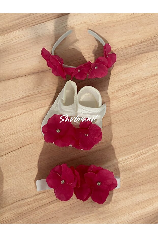 Hydrangea Maternity Mother's Crown Bandana and Baby Booties