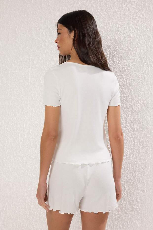 Ekru Dantel ve Gül Aksesuar Detaylı Fitilli Şortlu Örme Pijama Takımı THMSS25PT00417 - 4