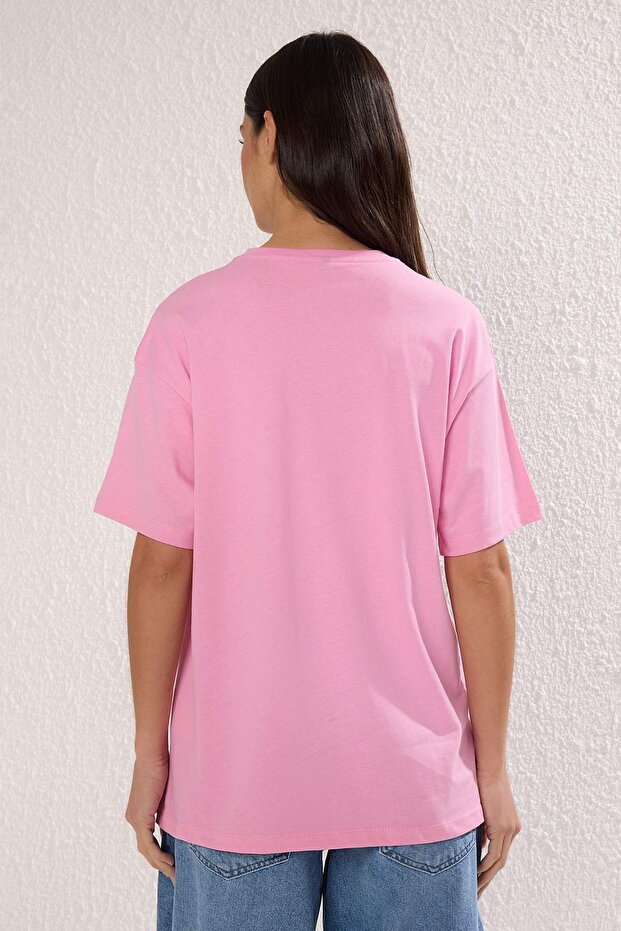 Pembe %100 Pamuk Oversize/Geniş Kalıp Coctail Baskılı Örme T-Shirt TWOSS25TS00202 - 4