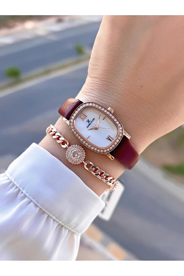 Leather Band 3 Atm Water Resistant Women's Wristwatch BDK.1.13598.T