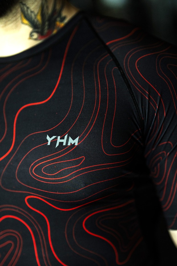 BreezyMax Red Wavy Compression Tshirt - 2