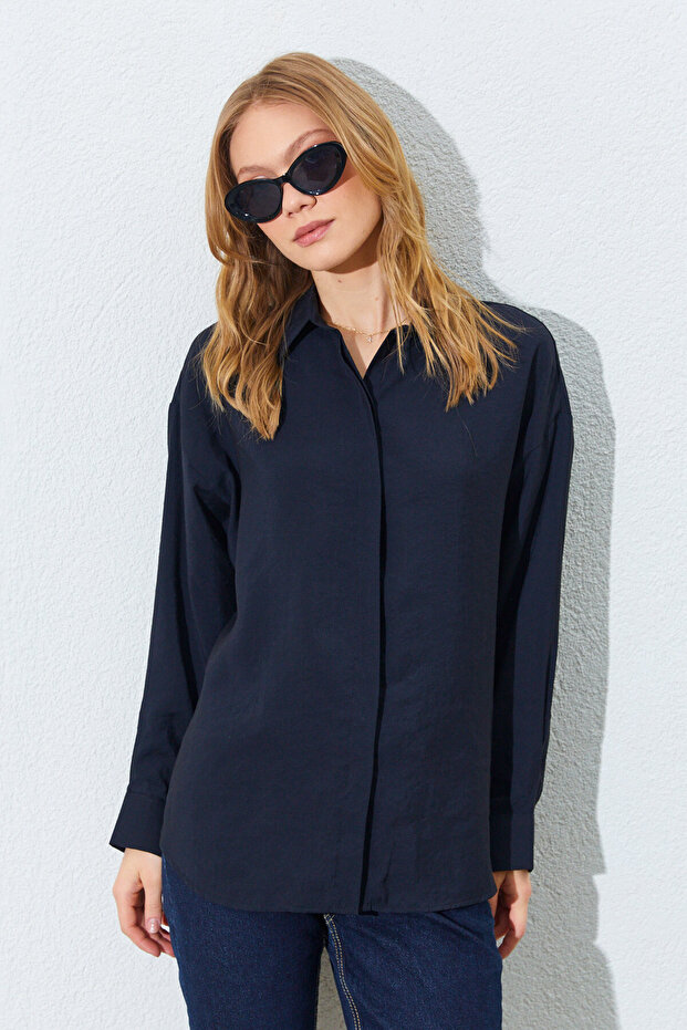 Modal Fabric, Straight Cut, and Long Sleeve Shirt. Comfortable Fit - Black | Mkes168262-1