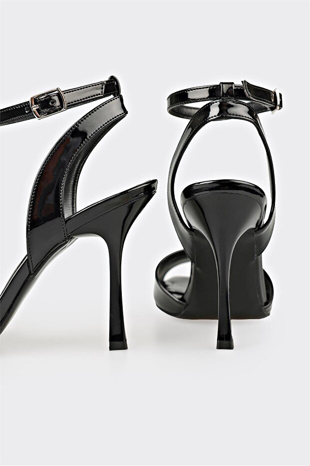 Siyah Kadın Sandalet - 4