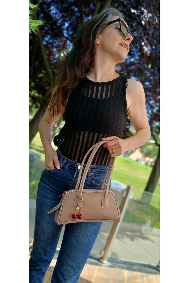 Elodie: Vizon Rengi ile Zarafetin ve Şıklığın Buluştuğu Nokta - Kiraz Charm Hediyeli! - 3