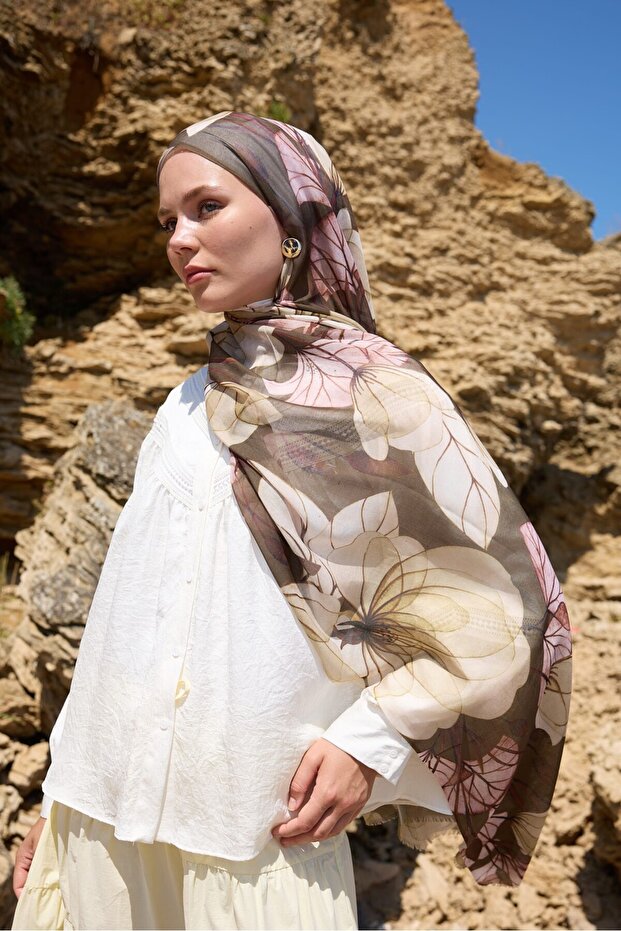 Alicia Model Moon Wrap - 1