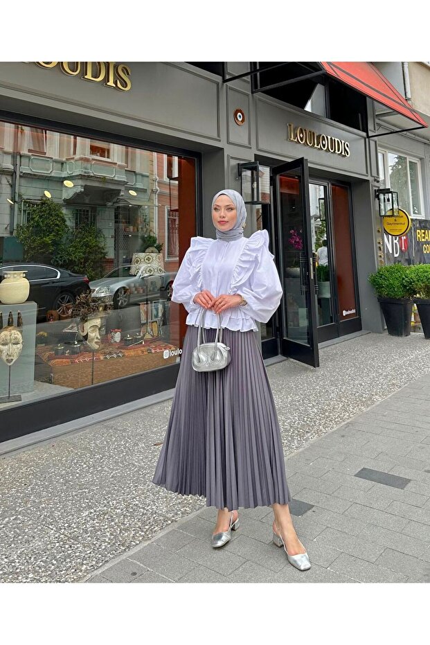 Pleated Leather-Look skirt
