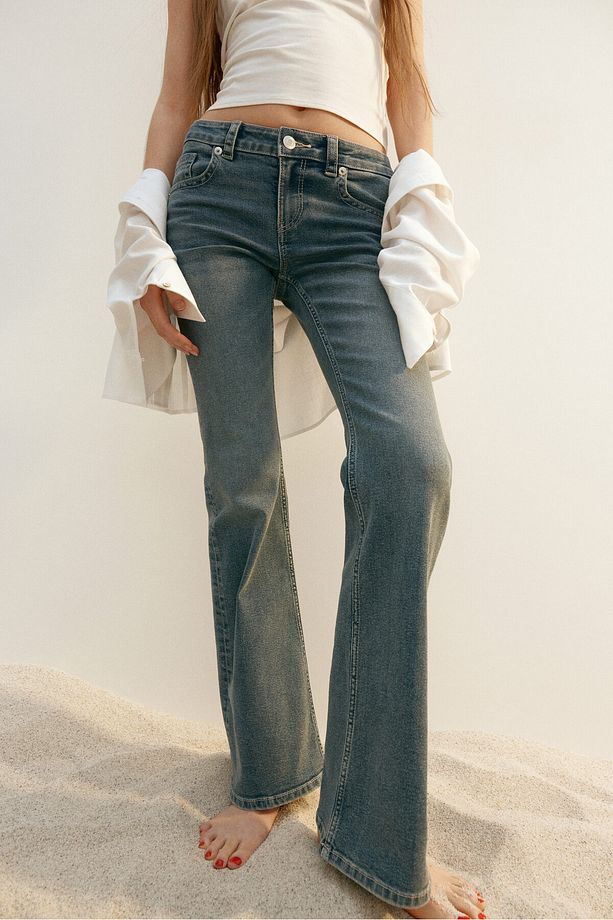Flared Low Jeans - 2