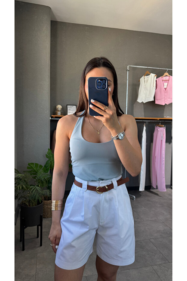 بلوزة منخفضة الظهر بياقة رسن - 2