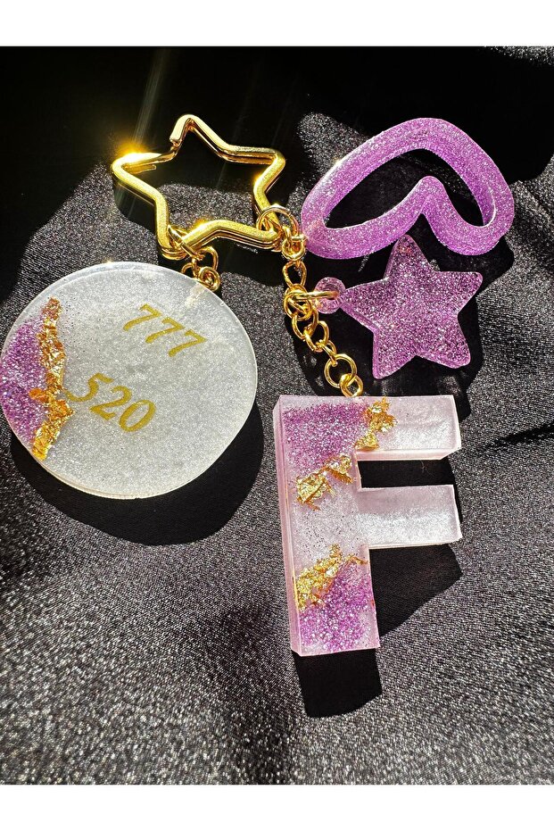 F Letter White Color Gold Foil Purple 777 520 Star Hook Vip Extra Figured Epoxy Letter Keychain