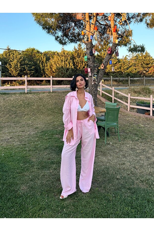 Oversize Set with Strawberry Linen Shirt