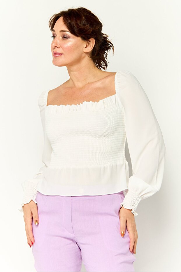 Women Square Neck Long Sleeve Textured Top, White
