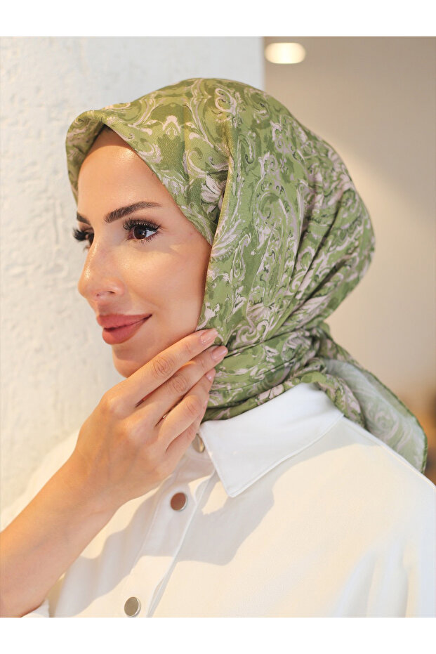 وشاح قطني مستورد بنمط فلورا - 1