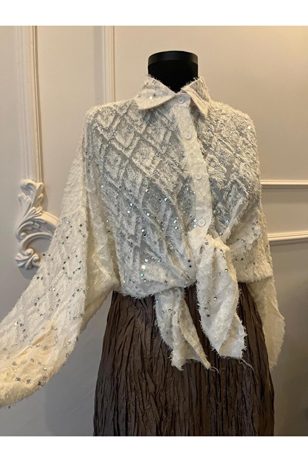 İthal Taş Detaylı Püsküllü Gömlek - 1