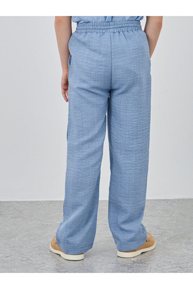 بنطلون بقصّة عادية ومحكم مع رباط - 4