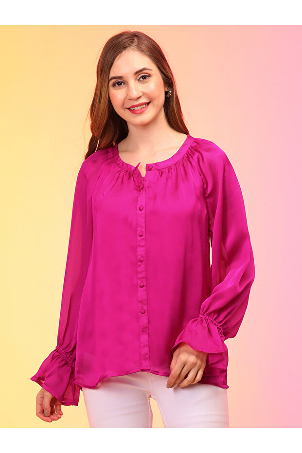 بلوزة سادة برقبة دائرية وأكمام مكشكشة وأزرار - 1