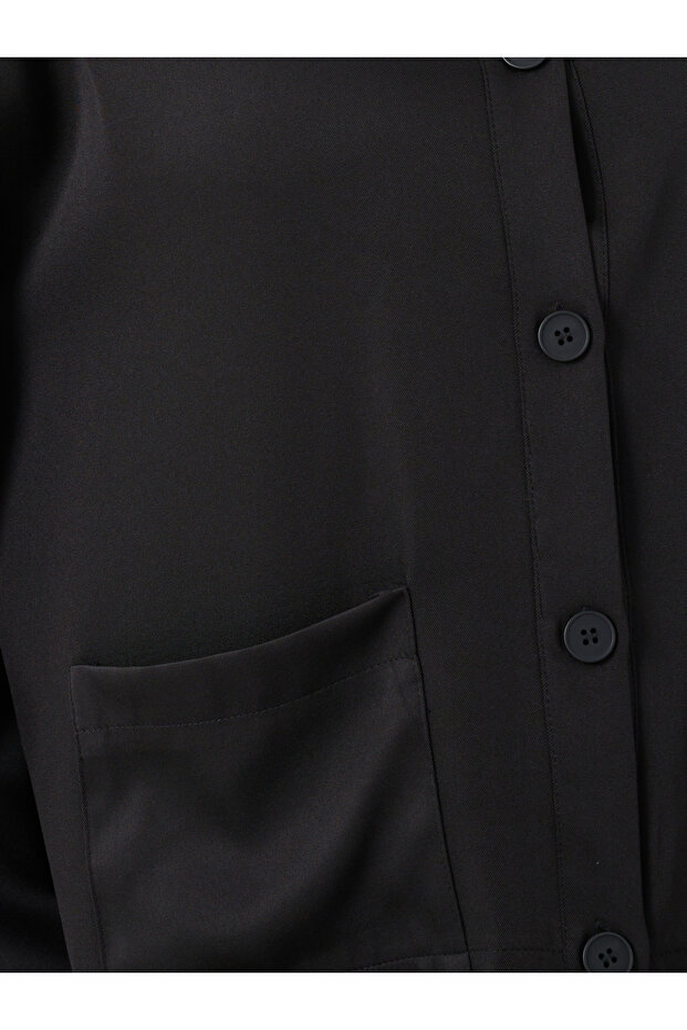 جاكيت مربع الشكل بأزرار أمامية صلبة وجيوب جانبية - 4