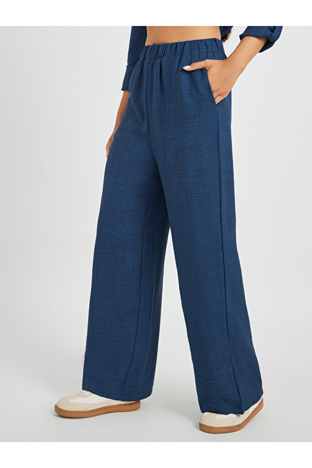 بنطال واسع الساق بحزام خصر مطاطي - 2