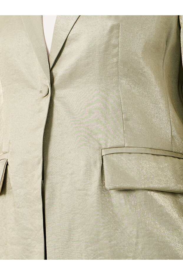 سترة بليزر سادة بقصّة عادية وصدر واحد - 4