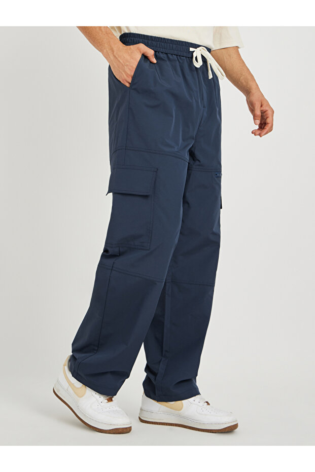 Men Navy Blue Solid Oversized Open Hem Cargo Joggers with Zipper Pockets