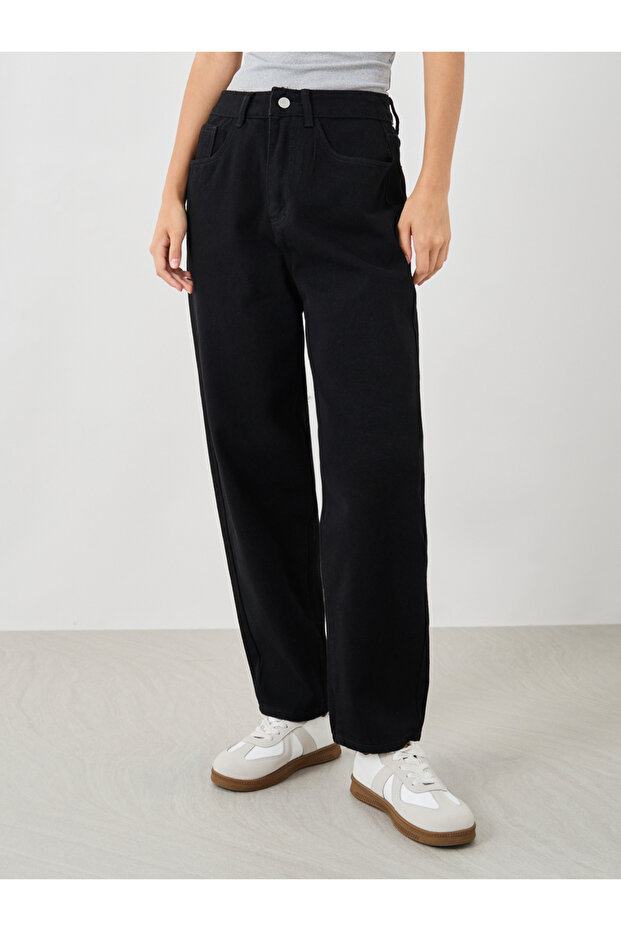 Solid Mid Rise Tapered Jeans - 2