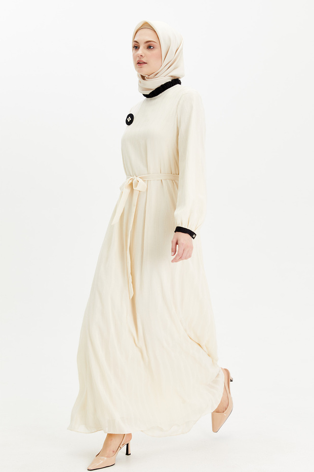 Çıkarılabilir Broşlu Elbise - 3