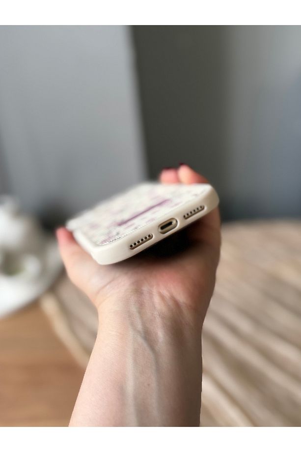 IPHONE 11 ÇİÇEK DESENLİ KALP DETAYLI EKRU KILIF - 3