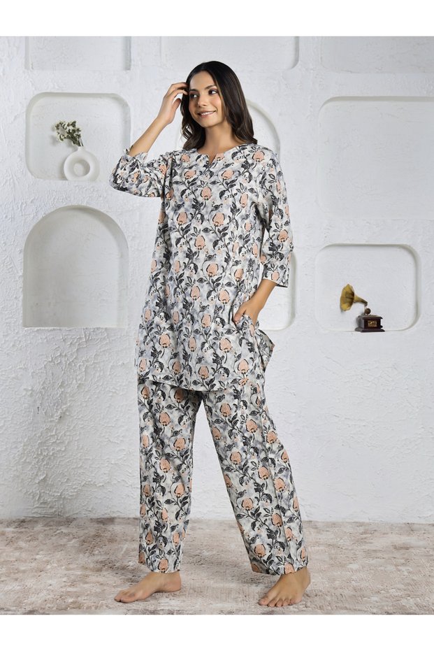 Women Floral Printed Pure Cotton Top and Pyjama Set