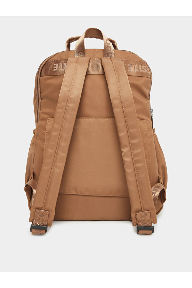 حقيبة ظهر بتفاصيل رقعة مع جيوب خارجية - 2